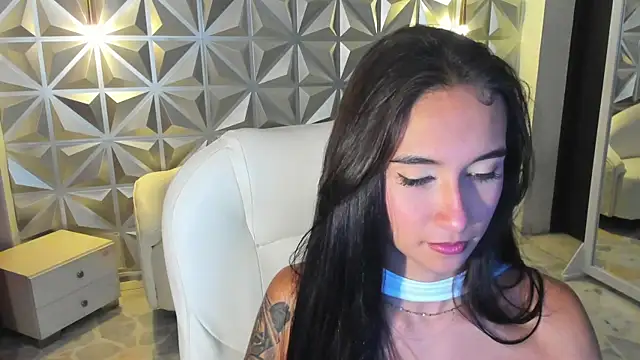 hellen tease online show from 26, 5, 2026