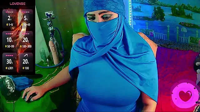 Snapshot of SultanaLayla chatting on 29, 7, 2026 SultanaLayla online show from 29, 7, 2026