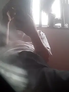 Snapshot of Brongiep chatting on 25, 9, 2025 Brongiep online show from 25, 9, 2025