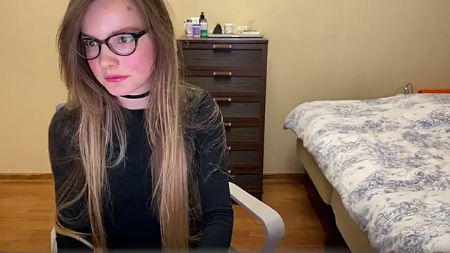 Snapshot of kaamelia chatting on 28, 9, 2025 kaamelia online show from 28, 9, 2025