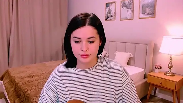 lil angel  online show from 17, 2, 2026