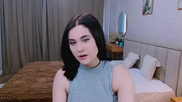 lil angel  online show from 23, 3, 2026