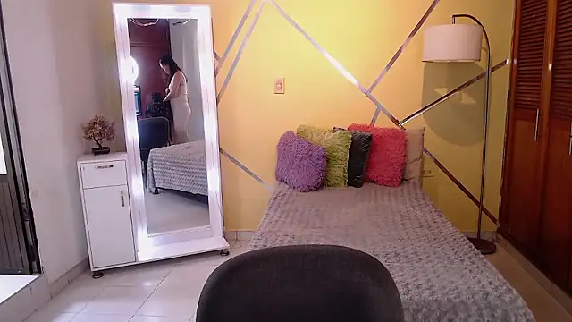 shirleyrojas online show from 16, 1, 2026