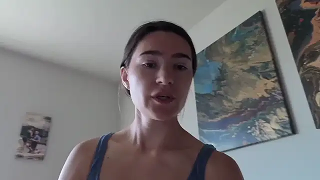 Snapshot of bambifarrina chatting on 23, 4, 2026 bambifarrina online show from 23, 4, 2026