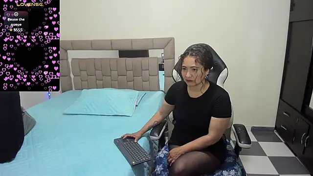 Snapshot of gabrielaponce11 chatting on 7, 5, 2026 gabrielaponce11 online show from 7, 5, 2026