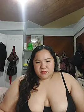 Snapshot of LianaCruzado chatting on 23, 7, 2026 LianaCruzado online show from 23, 7, 2026