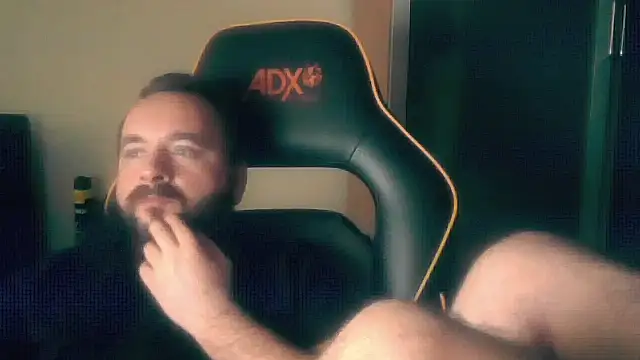 LondonMan1988 online show from 8, 10, 2025