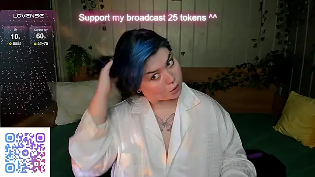 Snapshot of Alisa_Monroe chatting on 6, 10, 2025 Alisa Monroe online show from 6, 10, 2025