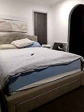 iamthepublickmasterbater online show from 5, 11, 2025