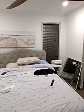 iamthepublickmasterbater online show from 6, 11, 2025