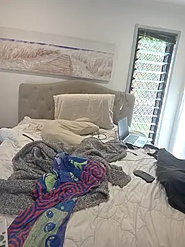 iamthepublickmasterbater online show from 9, 4, 2026