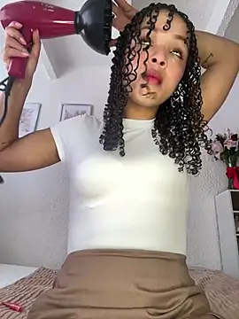 Snapshot of Yasmin777_ chatting on 23, 4, 2026 Yasmin777 online show from 23, 4, 2026