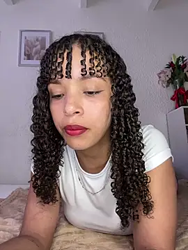 Snapshot of Yasmin777_ chatting on 24, 4, 2026 Yasmin777 online show from 24, 4, 2026