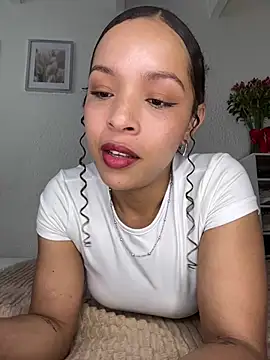 Snapshot of Yasmin777_ chatting on 9, 5, 2026 Yasmin777 online show from 9, 5, 2026