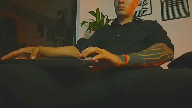 ALPHA DOMINUS  online show from 10, 6, 2026