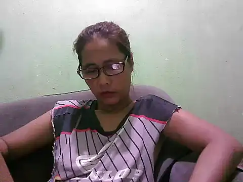 Snapshot of HotLadyPinay32 chatting on 10, 7, 2026 HotLadyPinay32 online show from 10, 7, 2026
