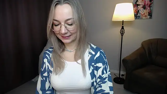 Ava Elior online show from 19, 10, 2025