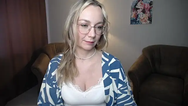 Ava Elior online show from 7, 6, 2026
