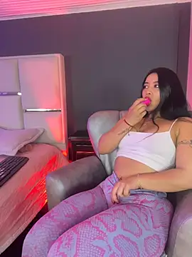 Snapshot of BellaFernandez__ chatting on 25, 6, 2026 BellaFernandez online show from 25, 6, 2026