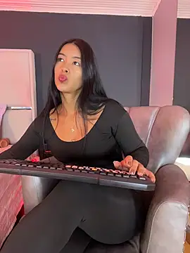 Snapshot of BellaFernandez__ chatting on 21, 7, 2026 BellaFernandez online show from 21, 7, 2026