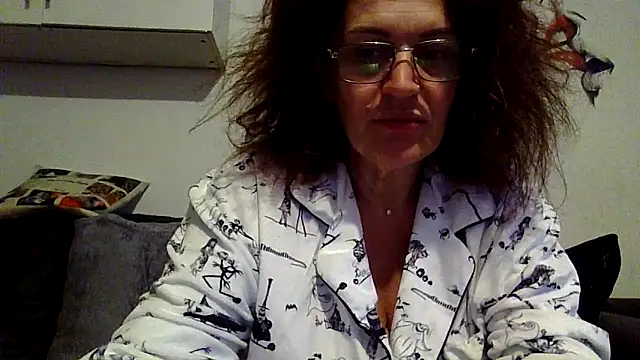 RubyyRosee online show from 12, 4, 2026