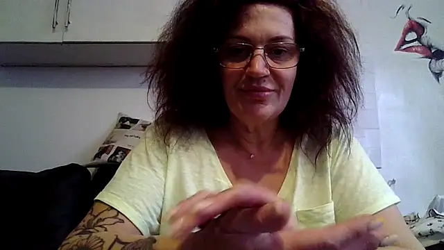 RubyyRosee online show from 19, 4, 2026