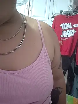 Snapshot of Lovelyrainn chatting on 28, 10, 2025 Lovelyrainn online show from 28, 10, 2025