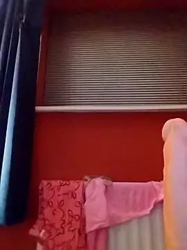 Snapshot of Sophrob96x chatting on 5, 3, 2026 Sophrob96x online show from 5, 3, 2026