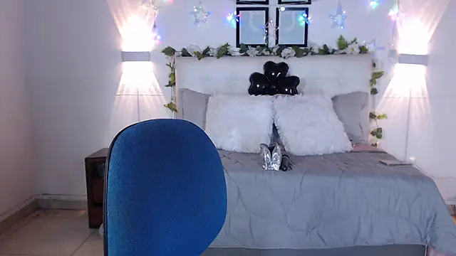 Megan 05  online show from 10, 3, 2026