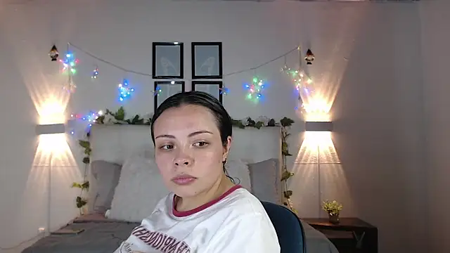 Megan 05  online show from 28, 3, 2026