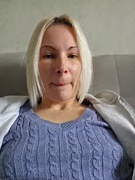 Sunny-Sin online show from 2, 2, 2026