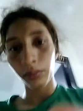 amelie sex online show from 17, 4, 2026