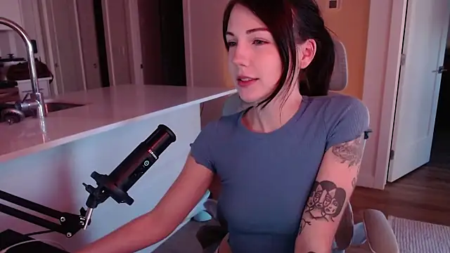 alwaysapril online show from 24, 11, 2025