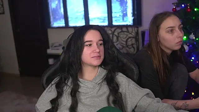 Snapshot of lis_silver chatting on 10, 1, 2026 lis silver online show from 10, 1, 2026