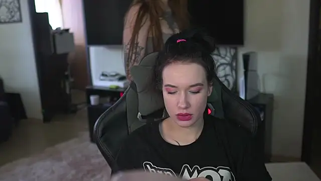 Snapshot of lis_silver chatting on 13, 1, 2026 lis silver online show from 13, 1, 2026