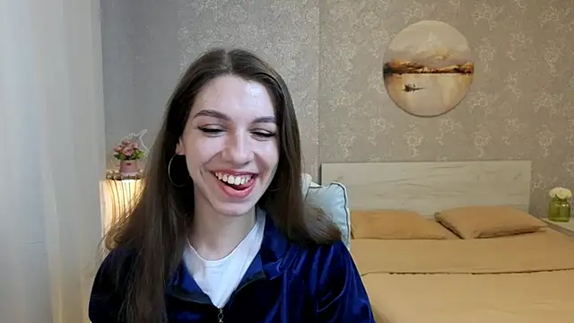 Snapshot of KellyShines chatting on 6, 5, 2026 KellyShines online show from 6, 5, 2026