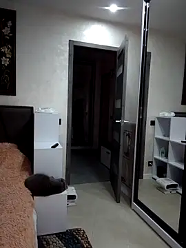 KissMiSveet online show from 21, 10, 2025