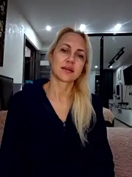 KissMiSveet online show from 18, 1, 2026