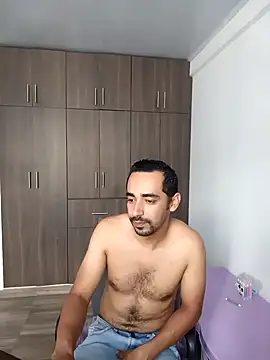 stivenlujan69 online show from 29, 10, 2025