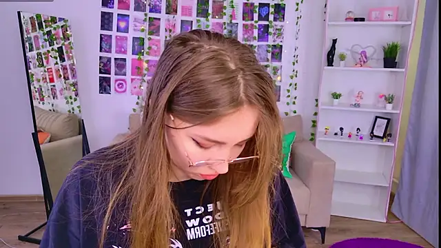 Moon  Bunny online show from 20, 2, 2026