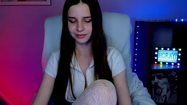 LuxMaya online show from 24, 3, 2026