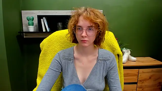 Snapshot of juicyPenny chatting on 24, 9, 2025 juicyPenny online show from 24, 9, 2025