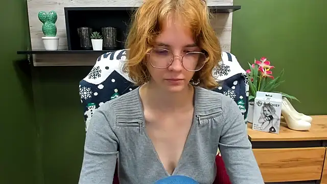 Snapshot of juicyPenny chatting on 3, 10, 2025 juicyPenny online show from 3, 10, 2025