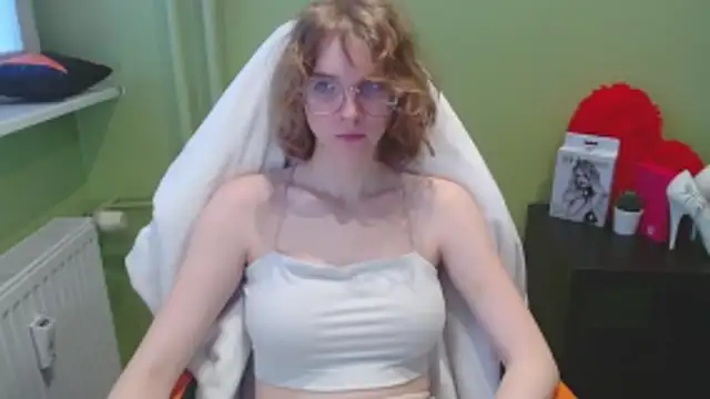 juicyPenny online show from 3, 12, 2025