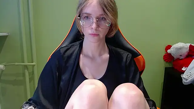 juicyPenny online show from 20, 4, 2026