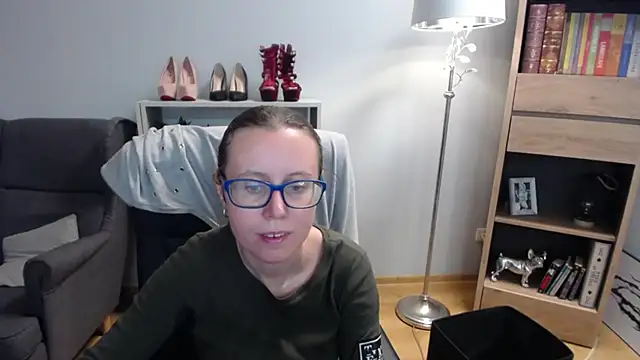 sweetxLizzy online show from 21, 10, 2025