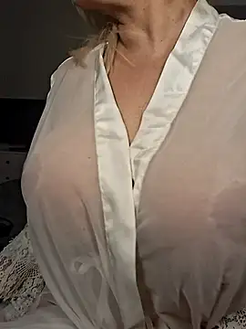 milfevapeccato online show from 1, 11, 2025