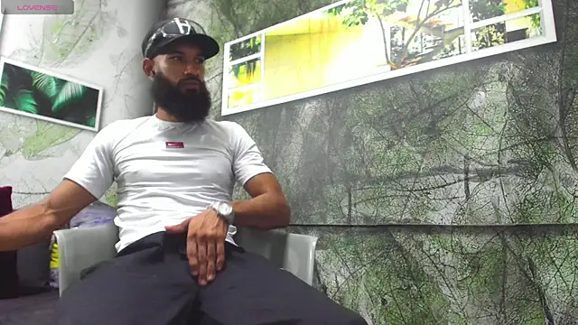 Snapshot of Damian_Shakur chatting on 5, 6, 2026 Damian Shakur online show from 5, 6, 2026