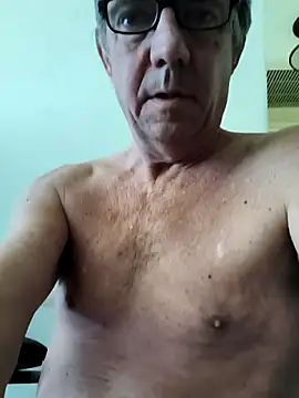 Snapshot of Richard_Crane chatting on 18, 12, 2025 Richard Crane online show from 18, 12, 2025