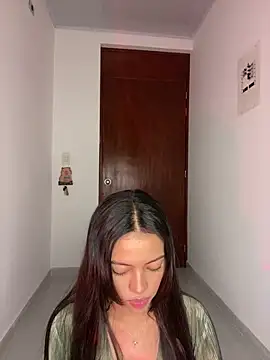 Lily  18 online show from 22, 12, 2025